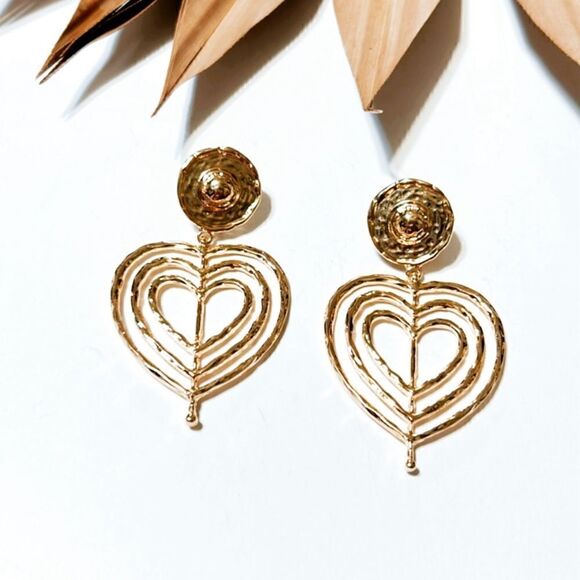 gold heart earrings H171 - Picture 3 of 5